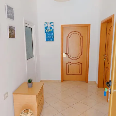 Orange Guest house *