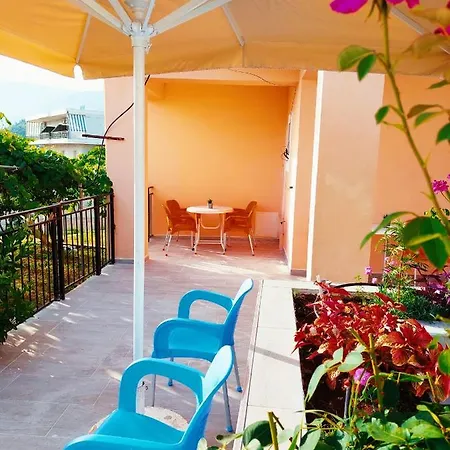 Orange Guest house *